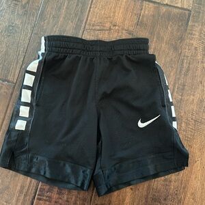 Nike dri-fit shorts boys size small